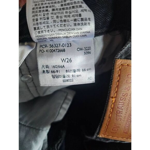 Levis 501 womens juniors Sz W26 wash black Distressed jean shorts - Picture 8 of 8